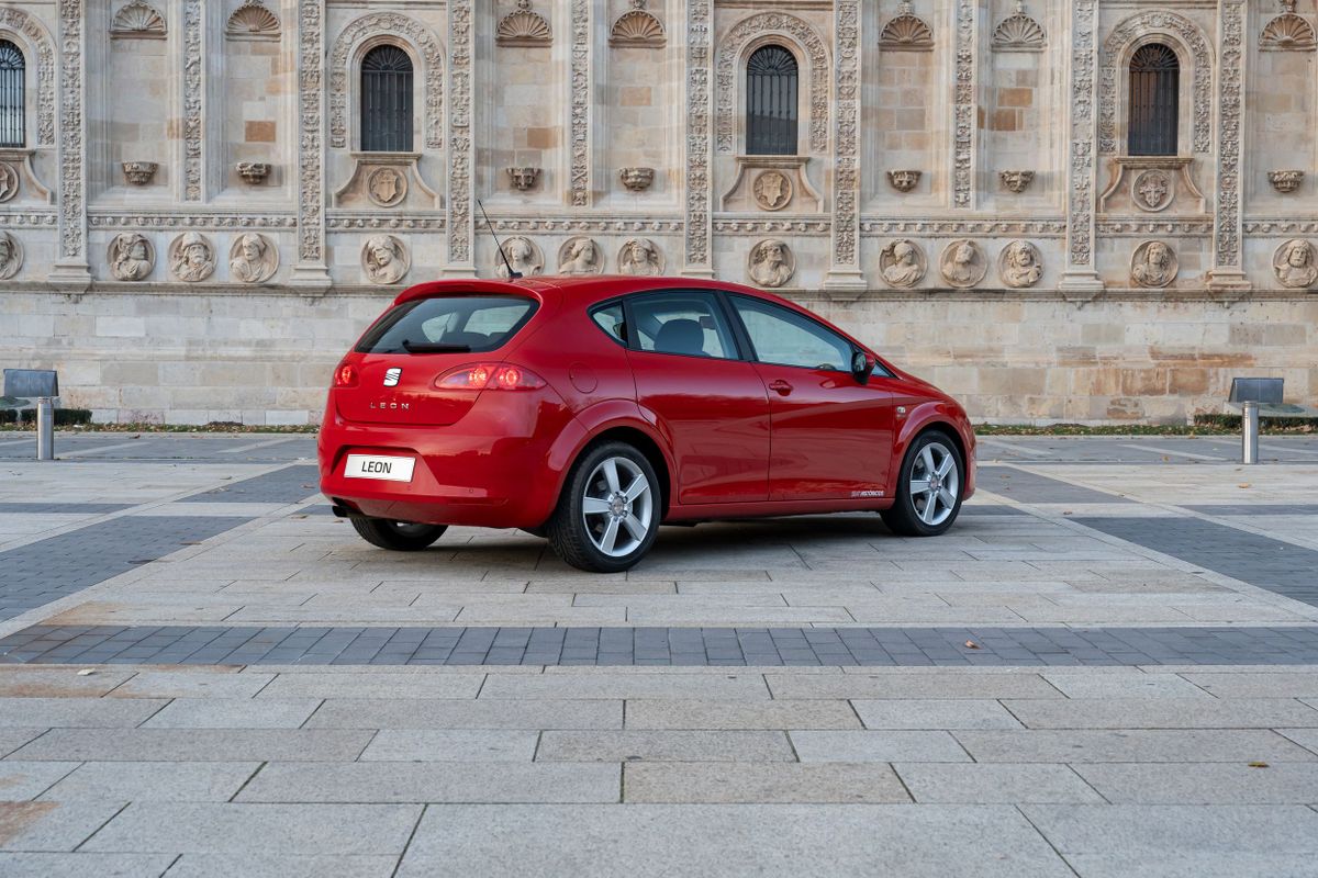 SEAT Leon. Кузов, экстерьер.