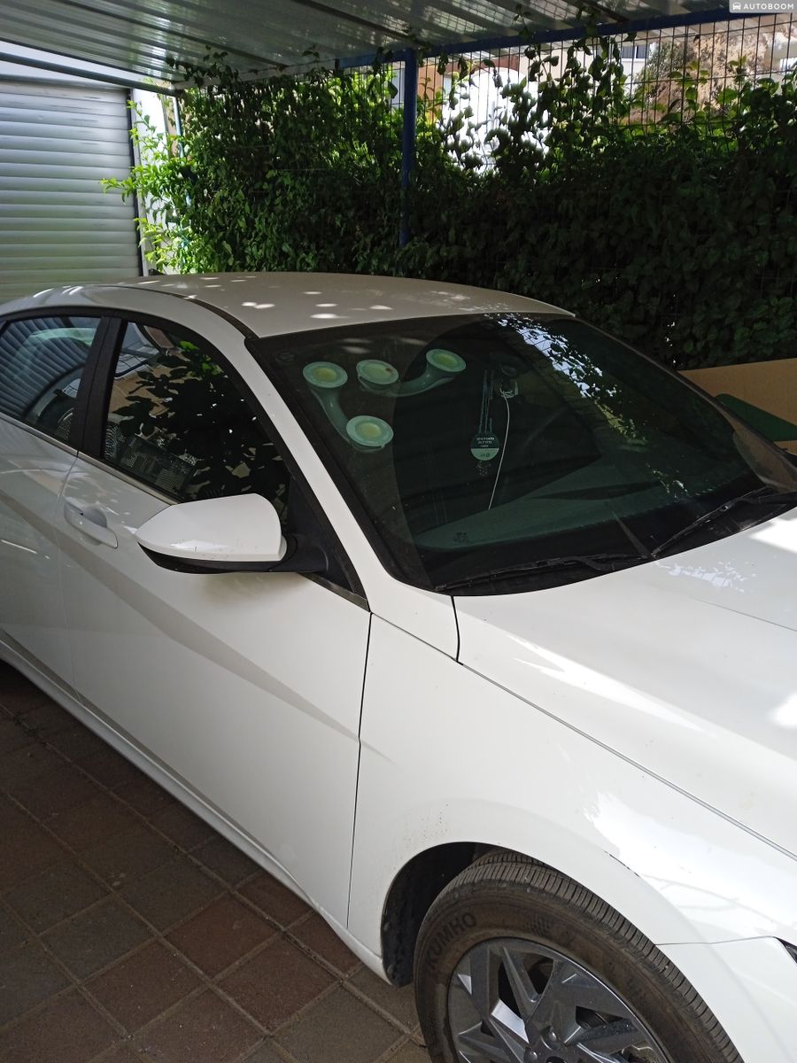 Hyundai Elantra 2ème main, 2025, privée