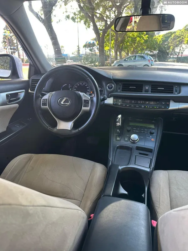 Lexus CT 2nd hand, 2011, private