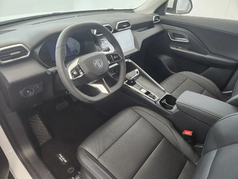 MG ZS new car, 2025