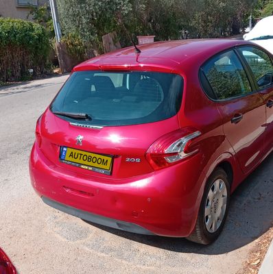Peugeot 208 2nd hand, 2015, private hand