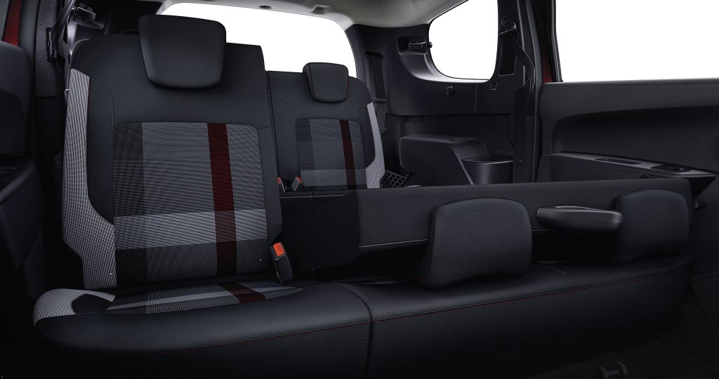 Dacia Lodgy Stepway 2017. Siéges arrières. Monospace, 1 génération, restyling 1