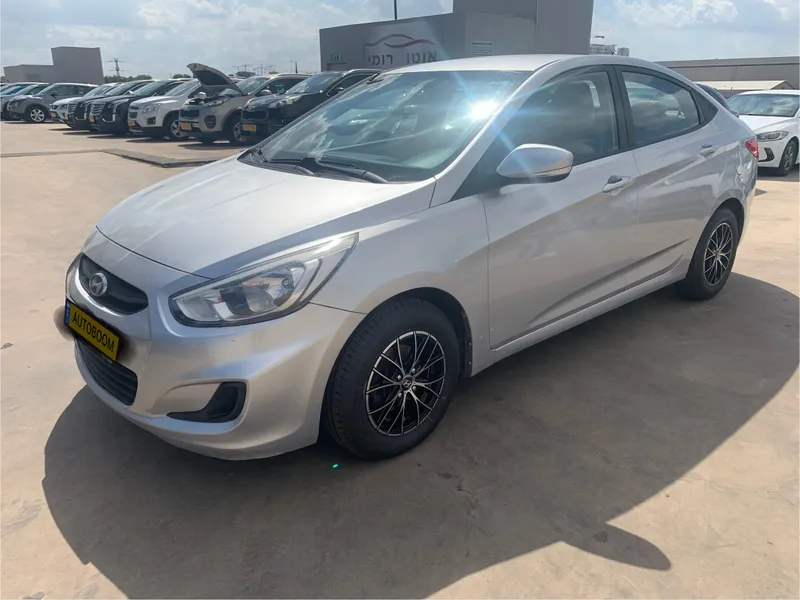 Hyundai i25 2ème main, 2015, main privée