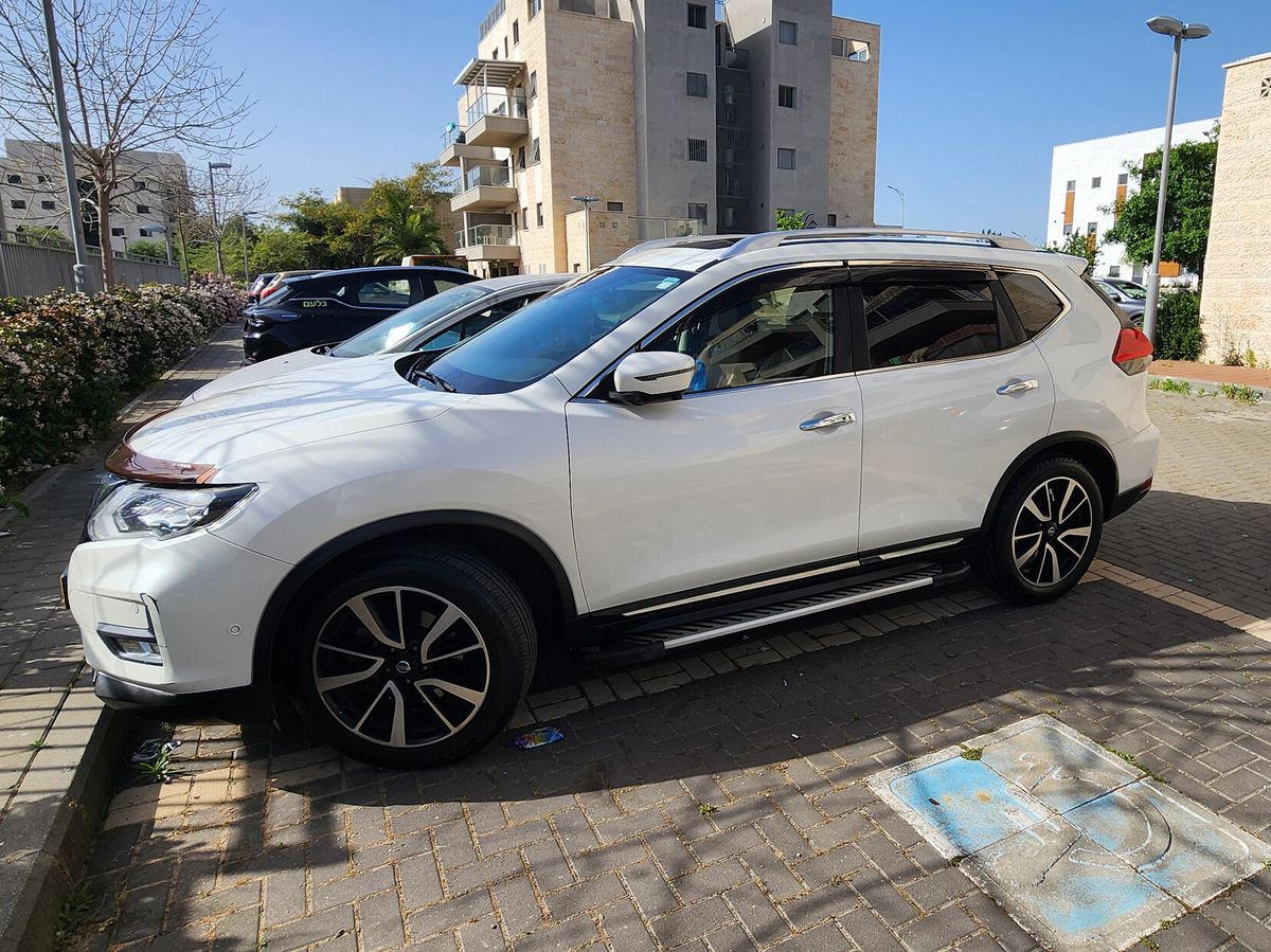 Nissan X-Trail 2nd hand, 2018, private hand