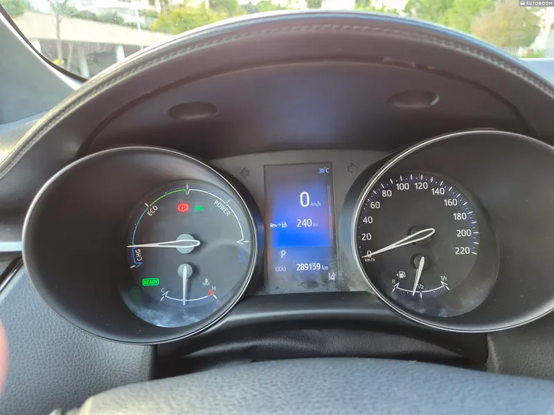 טויוטה C-HR יד 2 רכב, 2017, פרטי