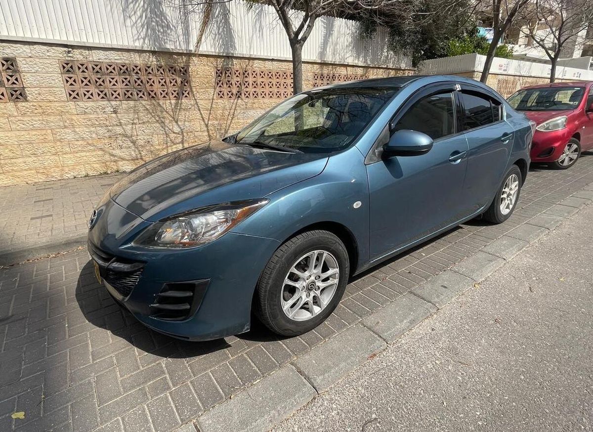 Mazda 3 с пробегом, 2010