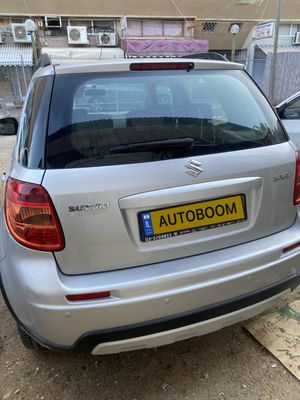 סוזוקי SX4 יד 2 רכב, 2012, פרטי