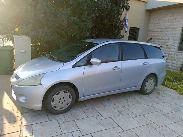 Mitsubishi Grandis с пробегом, 2009, частная рука