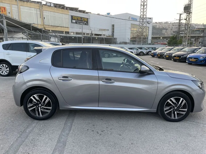 Peugeot 208 2nd hand, 2020, private hand