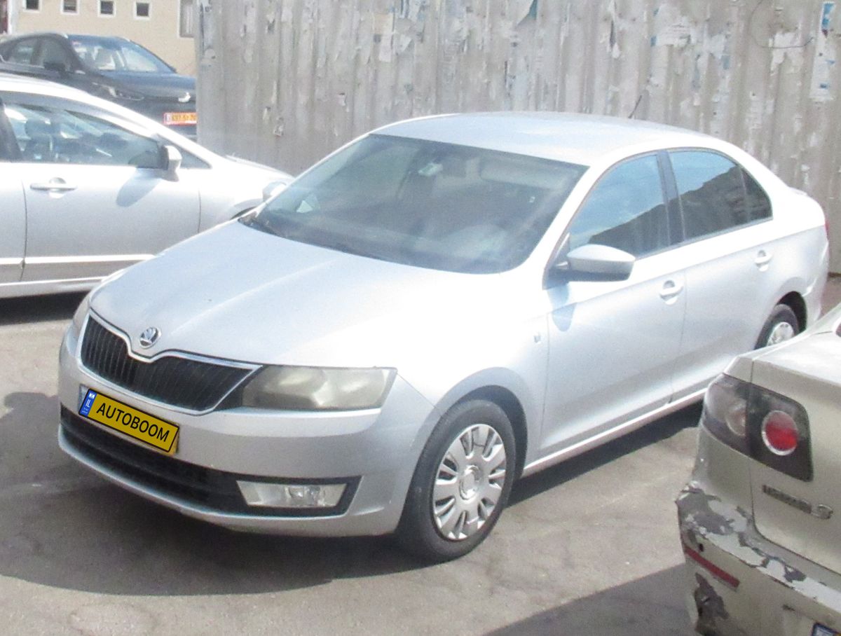 Skoda Rapid с пробегом, 2013, частная рука