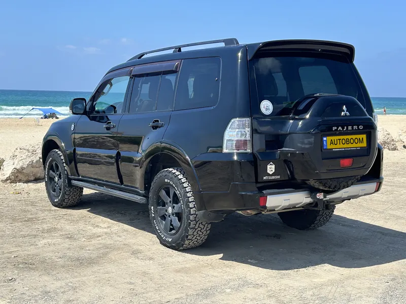 Mitsubishi Pajero 2ème main, 2018, main privée