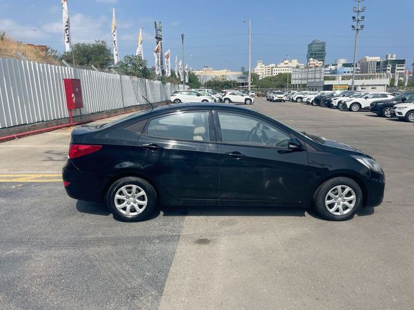 Hyundai i25 2nd hand, 2013, private hand