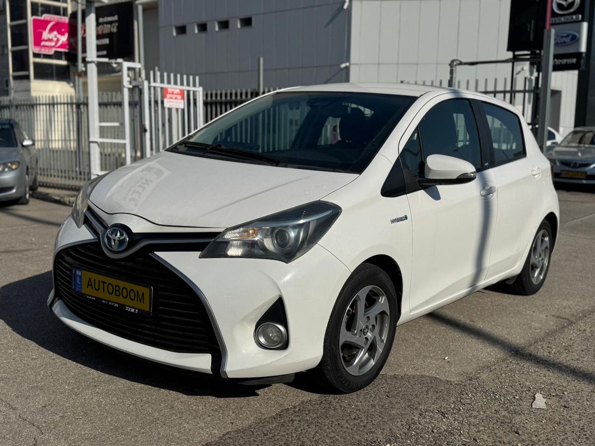 Toyota Yaris с пробегом, 2017, частная рука
