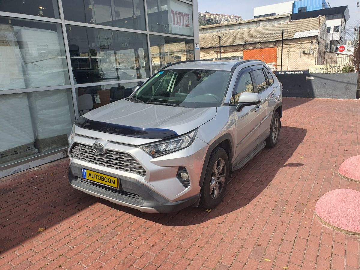 Toyota RAV4 с пробегом, 2019, частная рука