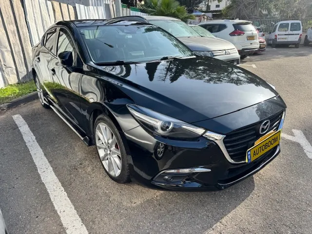 Mazda 3 2nd hand, 2018, private