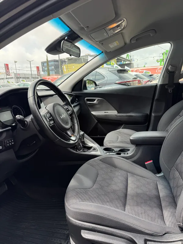Kia Niro Plus с пробегом, 2023