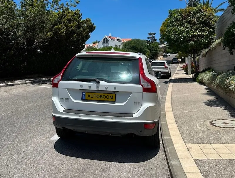 וולוו XC60 יד 2 רכב, 2011, פרטי
