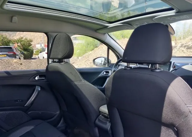 Peugeot 2008 с пробегом, 2019