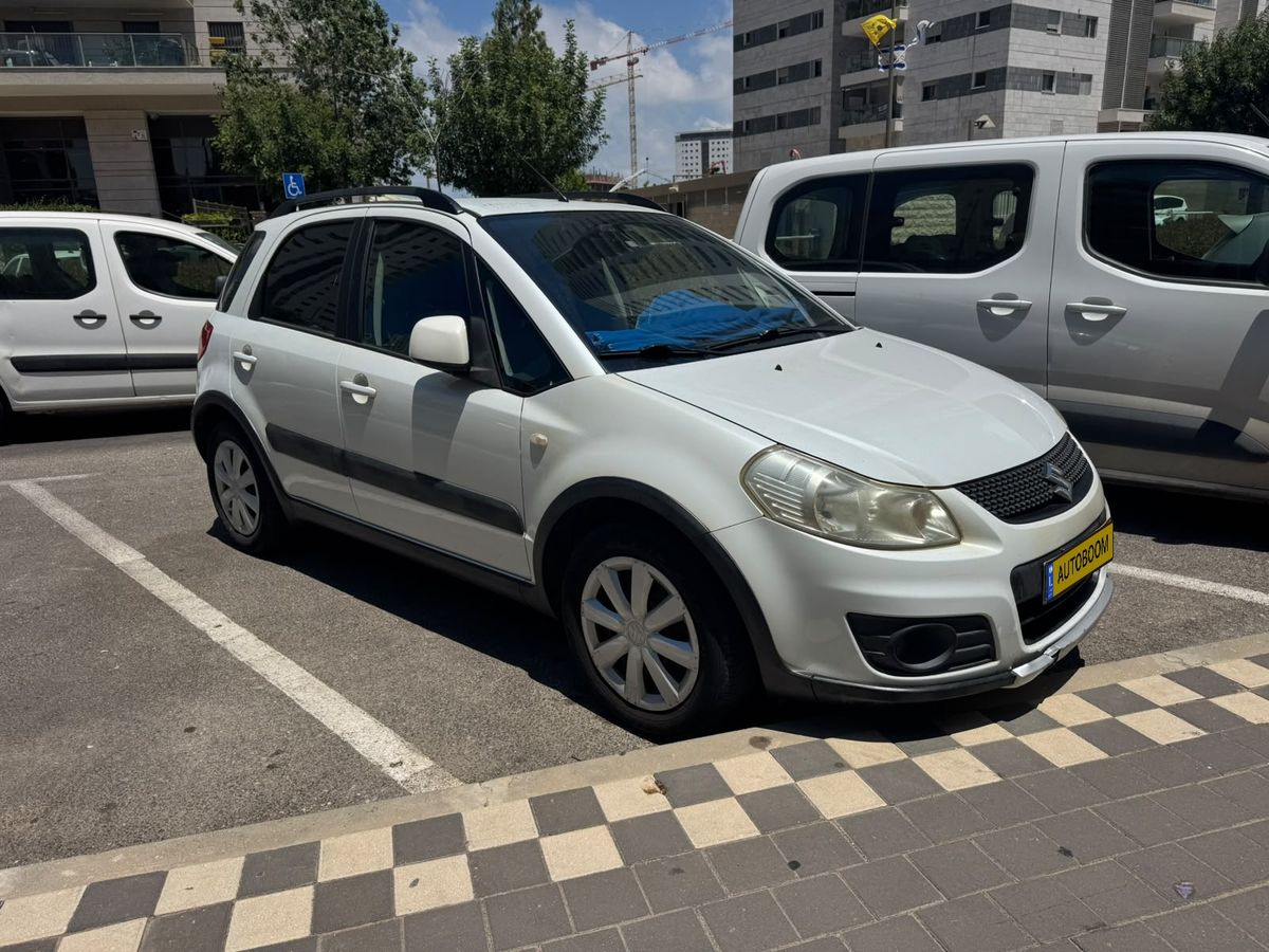 סוזוקי SX4 יד 2 רכב, 2014, פרטי