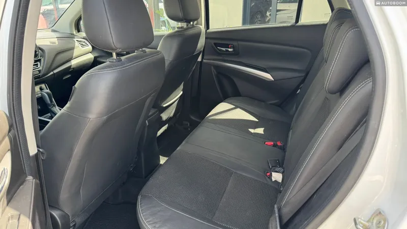 Suzuki S-Cross 2nd hand, 2023, private