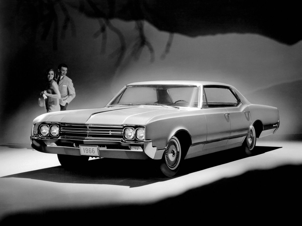 Oldsmobile Eighty Eight 1965. Bodywork, Exterior. Sedan, 6 generation