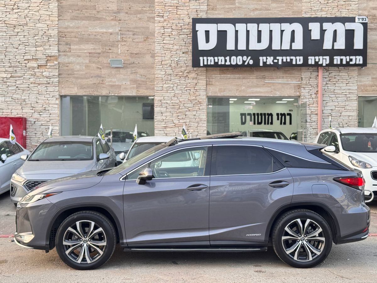 Lexus RX 2nd hand, 2021, private hand
