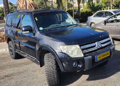 Mitsubishi Pajero 2ème main, 2009, main privée