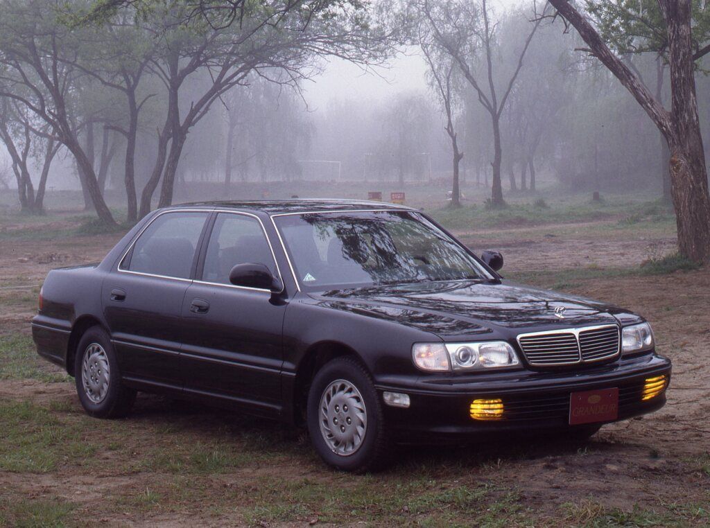 יונדאי גראנדור 1992. מרכב, צורה. סדאן, 2 דור
