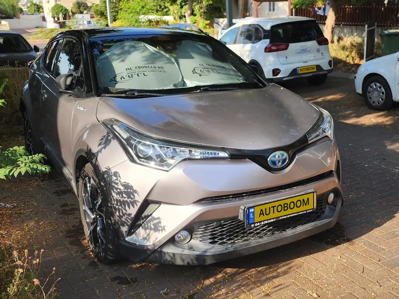 טויוטה C-HR יד 2 רכב, 2018, פרטי