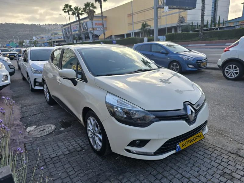 Renault Clio 2ème main, 2017, main privée