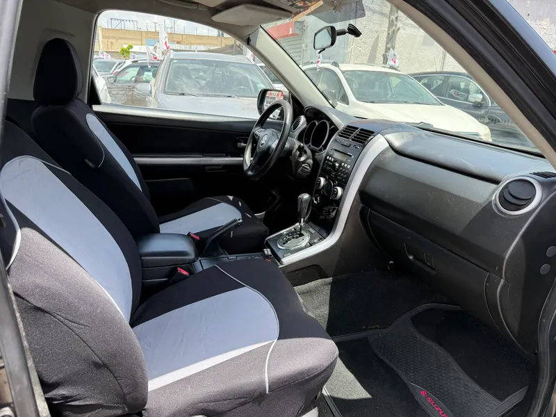 Suzuki Grand Vitara 2nd hand, 2011, private hand