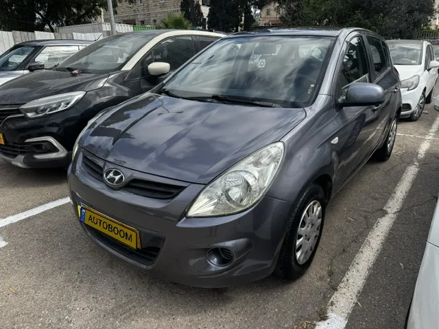 יונדאי i20 יד 2 רכב, 2010