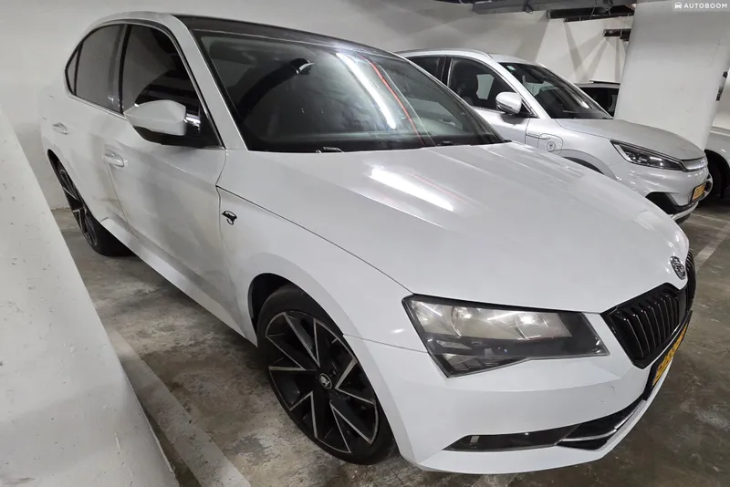 Skoda Superb 2nd hand, 2015