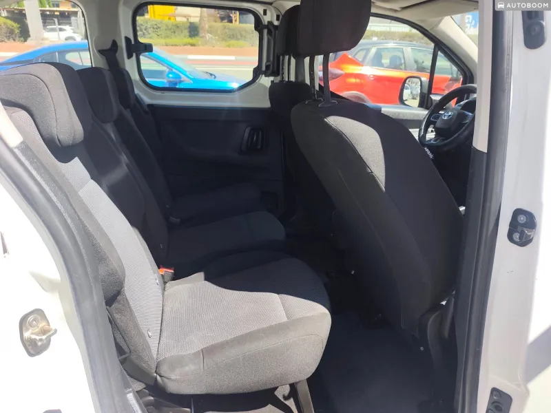Toyota ProAce City 2nd hand, 2021