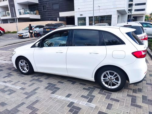 Mercedes B-Class 2nd hand, 2020, private hand