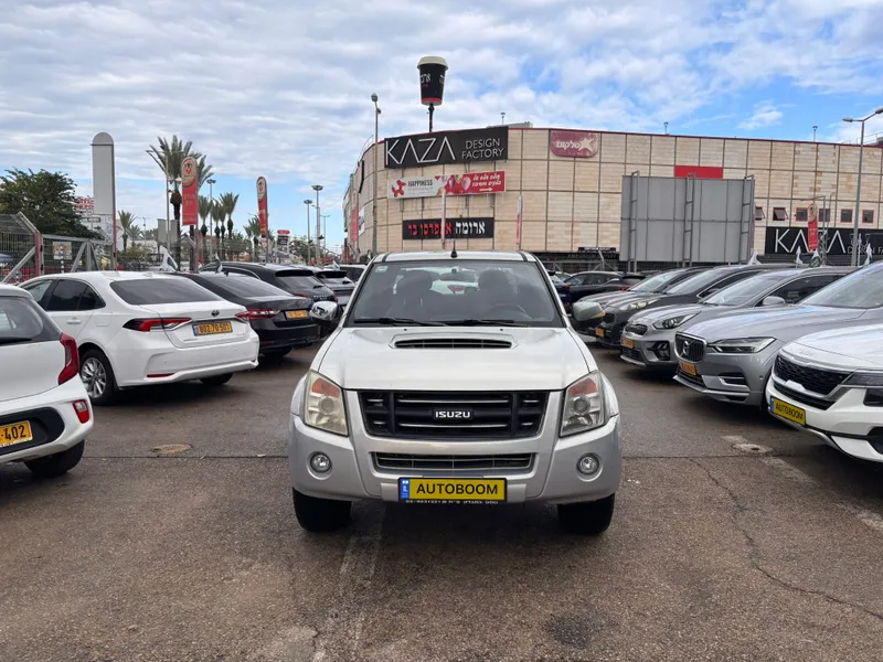 Isuzu D-Max 2nd hand, 2011