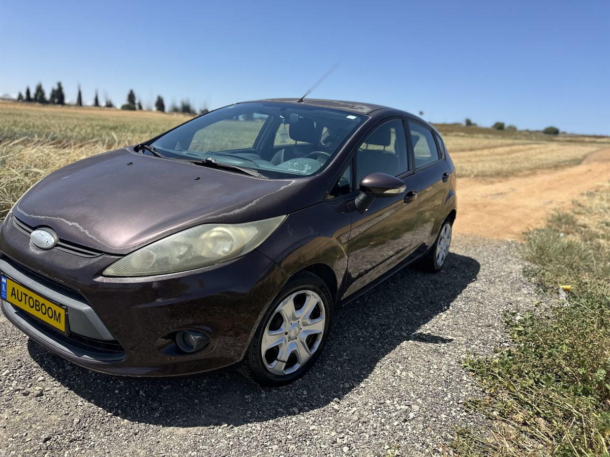 Ford Fiesta с пробегом, 2010, частная рука