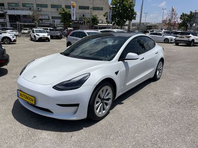 Tesla Model 3 2nd hand, 2021, private hand