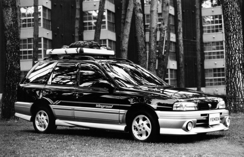 ניסאן וינגרואד 1996. מרכב, צורה. סטיישן 5 דלתות, 1 דור