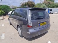 Mitsubishi Grandis 2nd hand, 2009