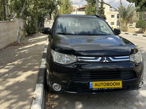 Mitsubishi Outlander 2nd hand, 2013, private hand