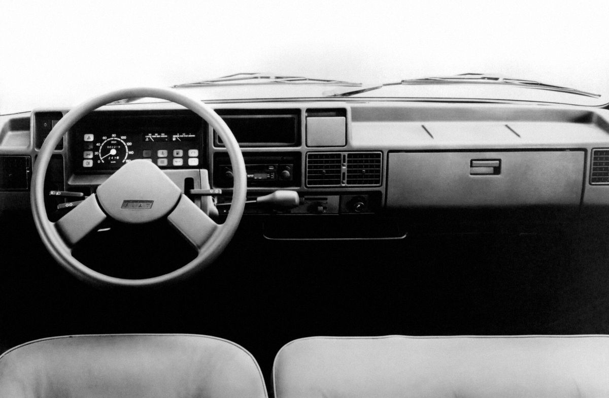 Фиат Дукато 1981. Панель приборов. Фургон, 1 поколение
