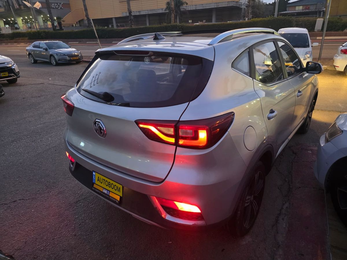 MG ZS 2nd hand, 2019, private