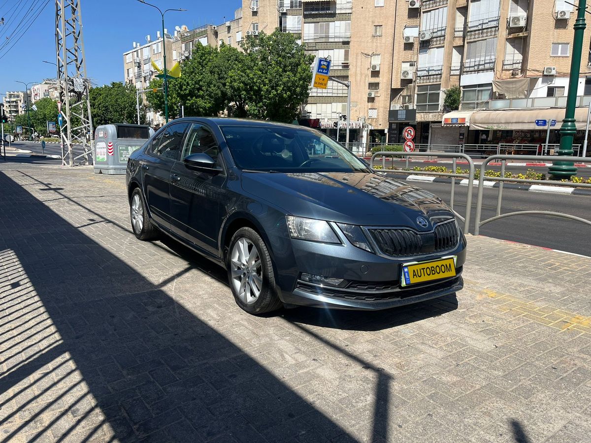 Škoda Octavia 2ème main, 2018, main privée