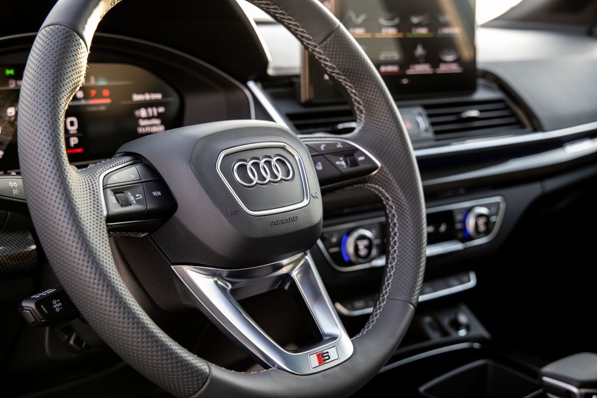 Audi SQ5 2020. Steering wheel. SUV 5-doors, 2 generation, restyling 1