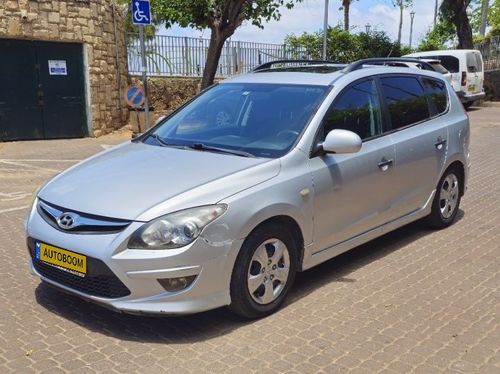 Hyundai i30, 2011, photo