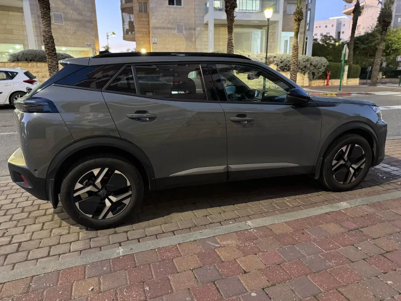 Peugeot 2008 с пробегом, 2024, частная рука