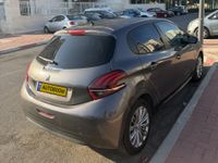 Peugeot 208 2nd hand, 2019, private