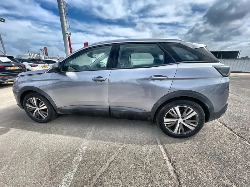 Peugeot 3008 2nd hand, 2021, private hand