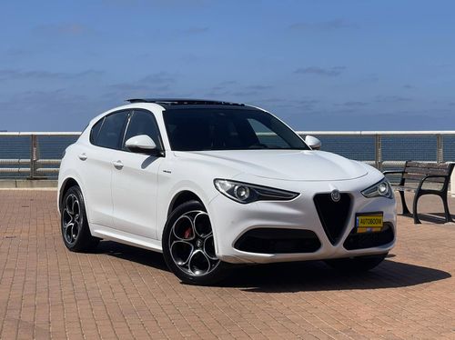 Alfa Romeo Stelvio, 2021, photo